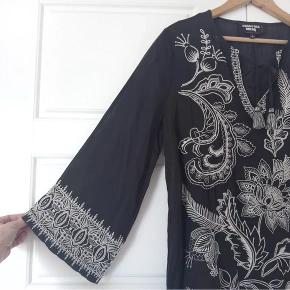 Johnny Was Floral Embroidered Shift Dress Small Black Boho Chic Eclectic Tassels - Picture 6 of 12